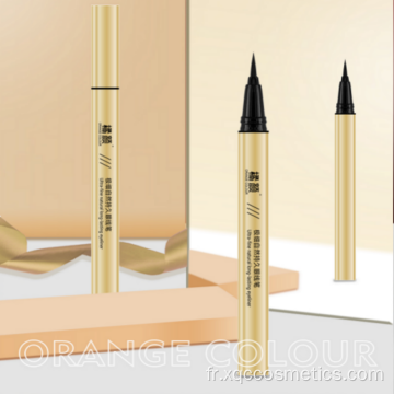 Eyeliner liquide de couleur riche sans bavure